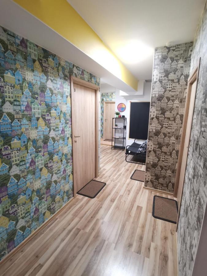 Bar-Celona - Rooms & Beds فيلنيوس المظهر الخارجي الصورة